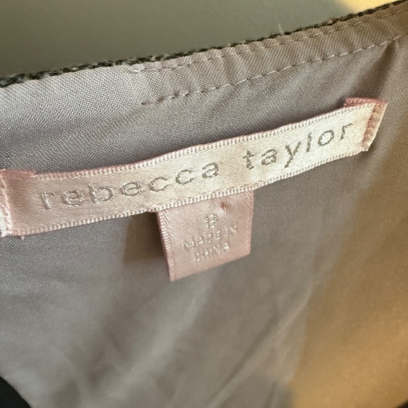 Wool tweed dress with floral apliques - Picture 2 of 3